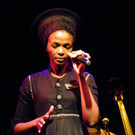Simphiwe Dana und Band 
