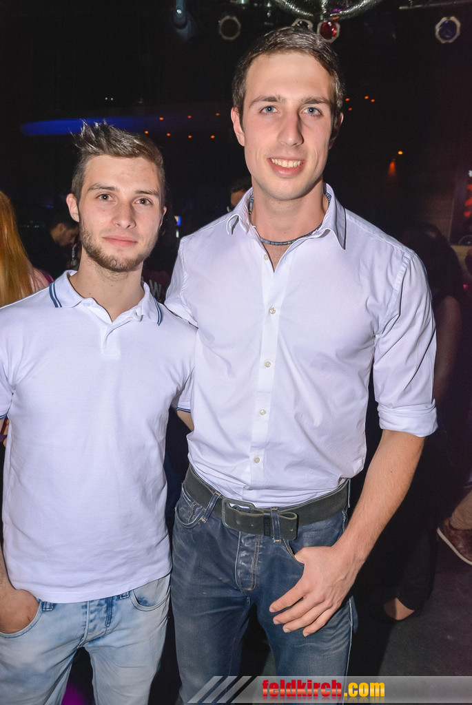 14043828.jpg