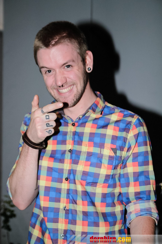 14044392.jpg