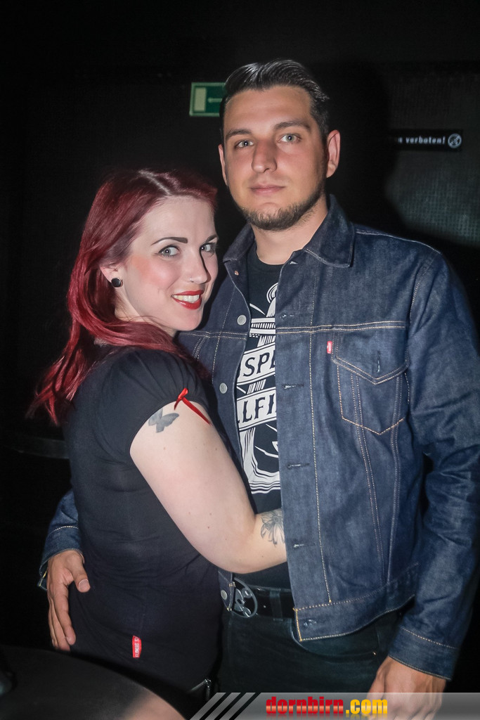 14044341.jpg