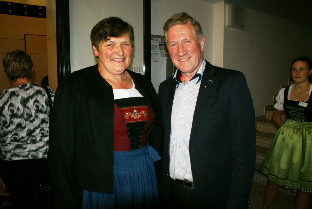 Theresia Schneider und Erich Schw__rzler.JPG