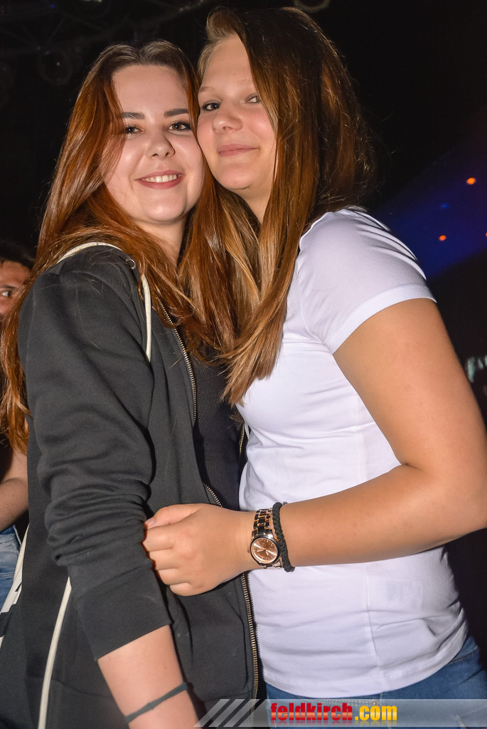 14046179.jpg
