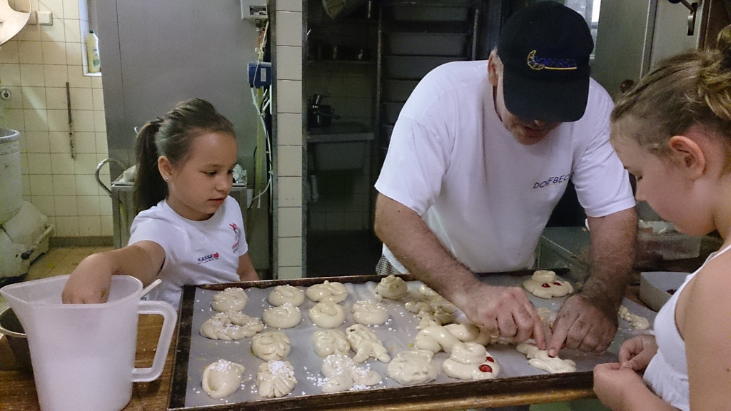 Dorfbeck Volksschule _5_.JPG