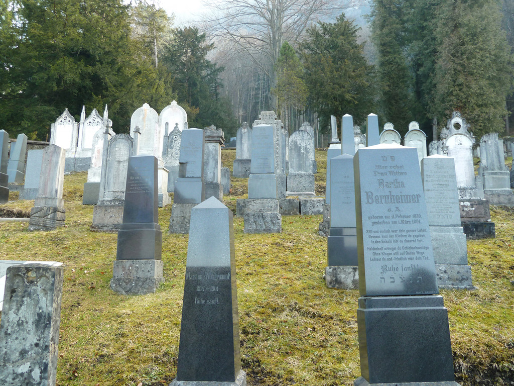 Emsiana8 Friedhof.jpg