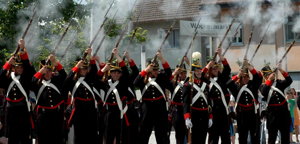 Feuer Salve _Large_.jpg