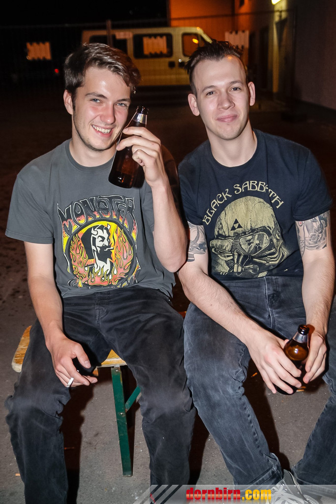 14048377.jpg