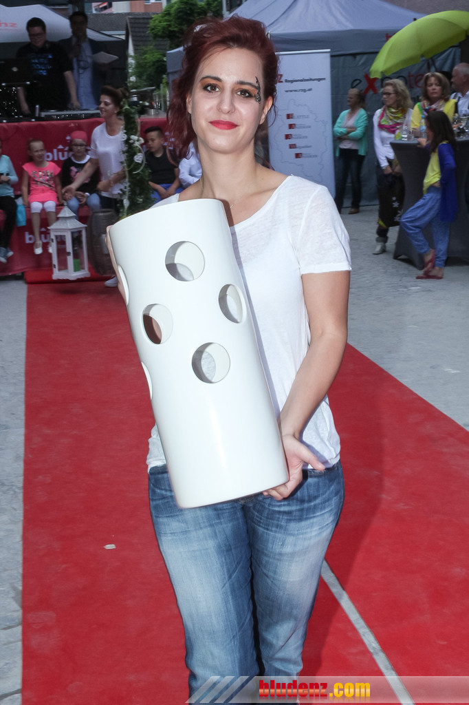 14048787.jpg