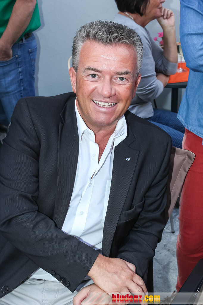 14048756.jpg