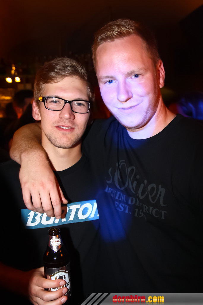 14049748.jpg