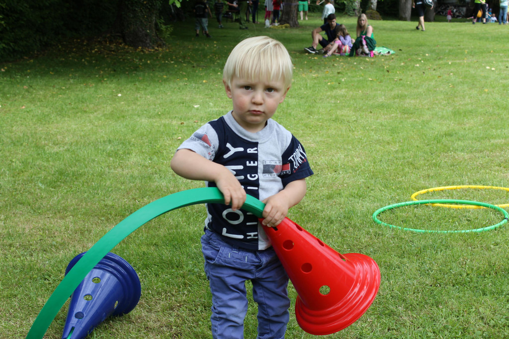 Weltspieltag im Park der Villa Falkenhorst 020.JPG