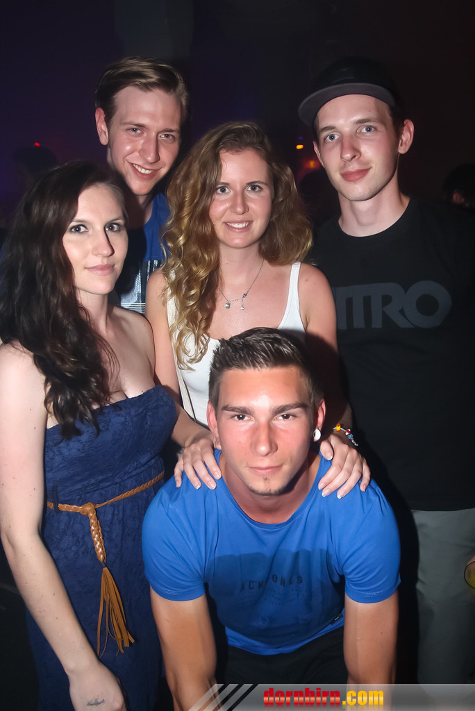 14053510.jpg