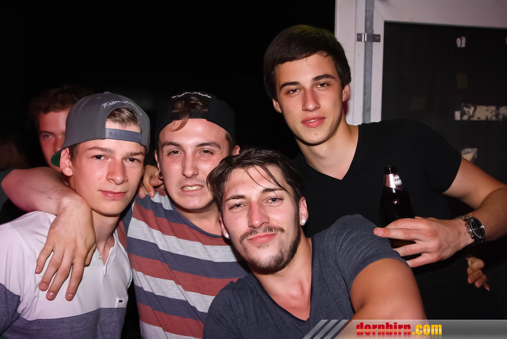 14053489.jpg