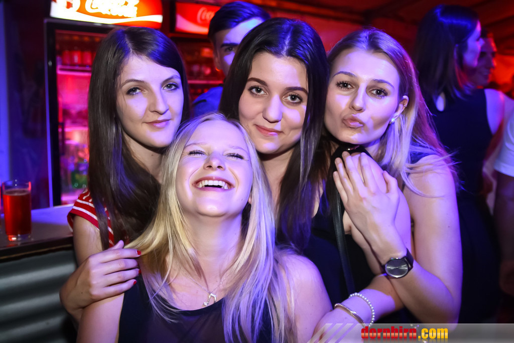 14053482.jpg