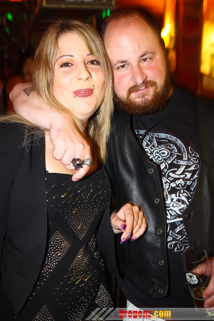 14053571.jpg