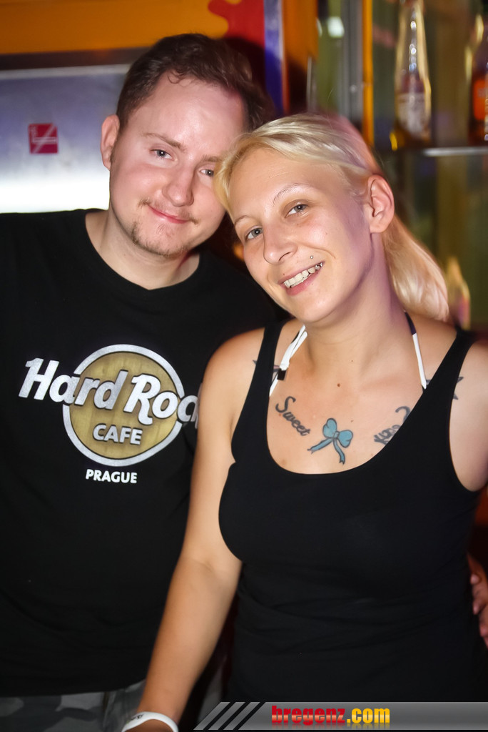 14053566.jpg
