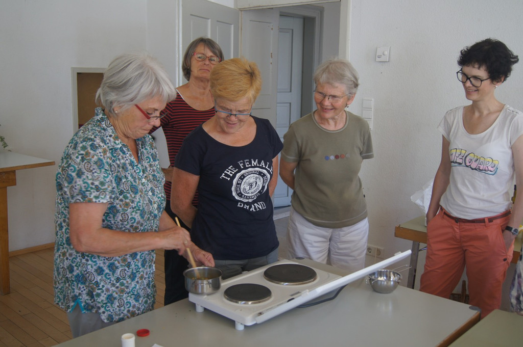 Umweltwoche KR__UTERWANDERUNG Schmid 03-06-2015 _20_.JPG