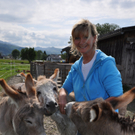 Renate Burda mit Carmen, Bruni und Blässle