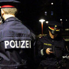 polizei_paar_nacht.jpg