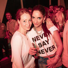 14060482.jpg