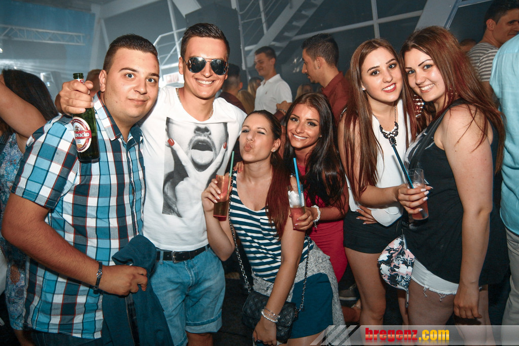 14060463.jpg