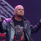 Five Finger Death Punch - nova rock 2015 - Florian Wieser - 008.jpg