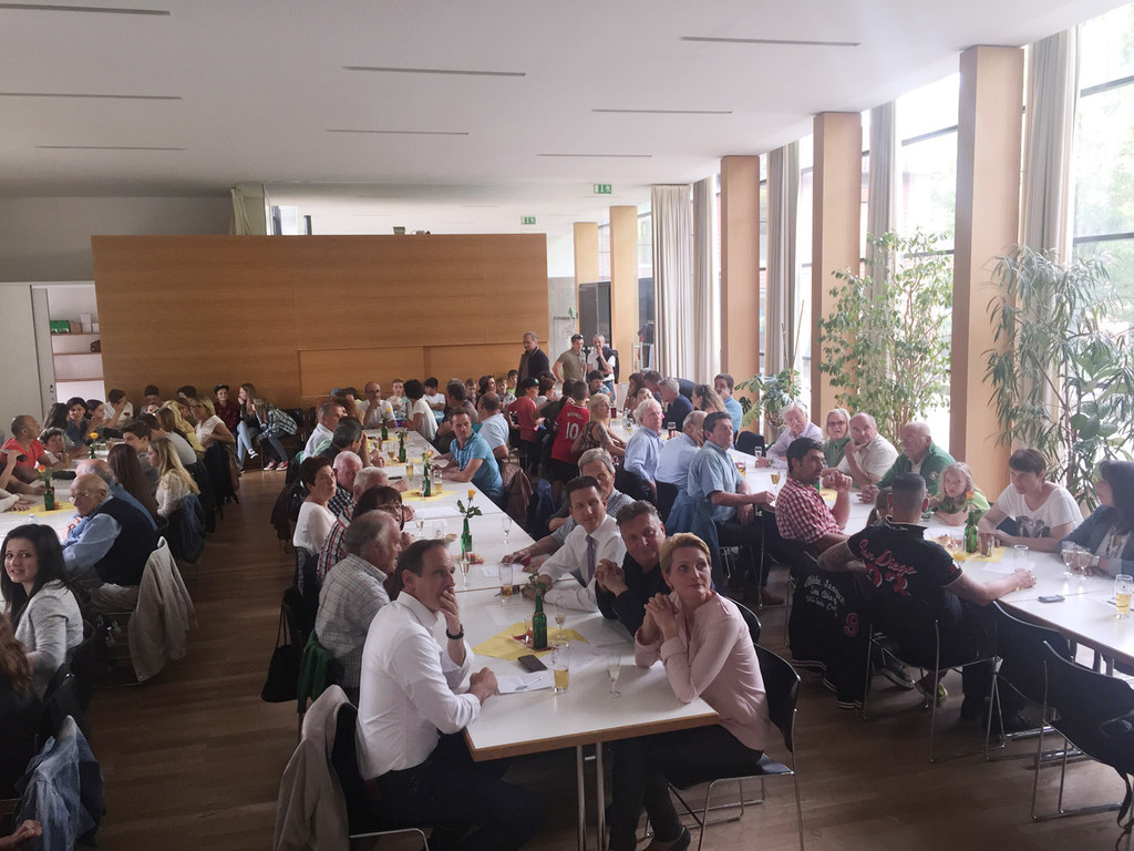 Ski12 Saal.jpg