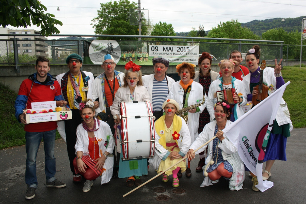 LaufTreff CliniClowns AUFTRITT 09-05-2015 _1_.JPG