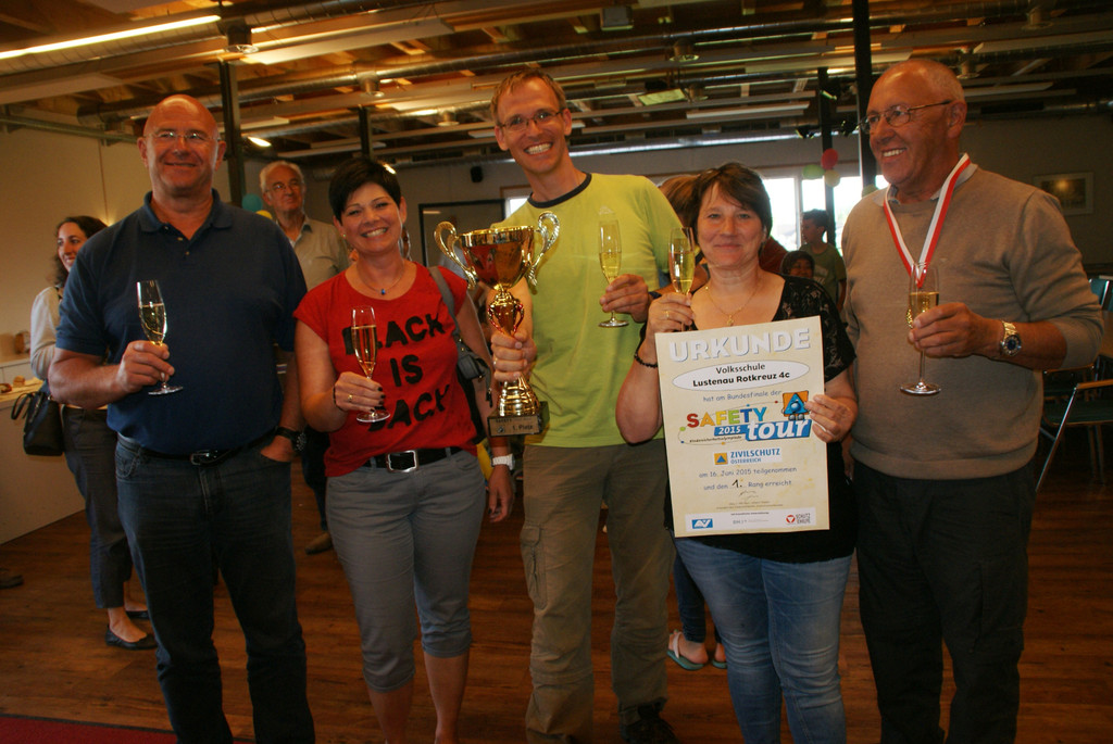 v_li_ Arthur Weber_ Sandra Hagspiel_ Harald Eckhart_ Monika Lapitz_ Bernhard Schraven - die Wien-Begleiter.JPG