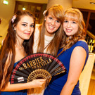 Sommerball 2015 - Presse - BY MIKE SIBLIK  - MTVO-Jugendliche mit dem Opern-F__cher von KWopen.jpg