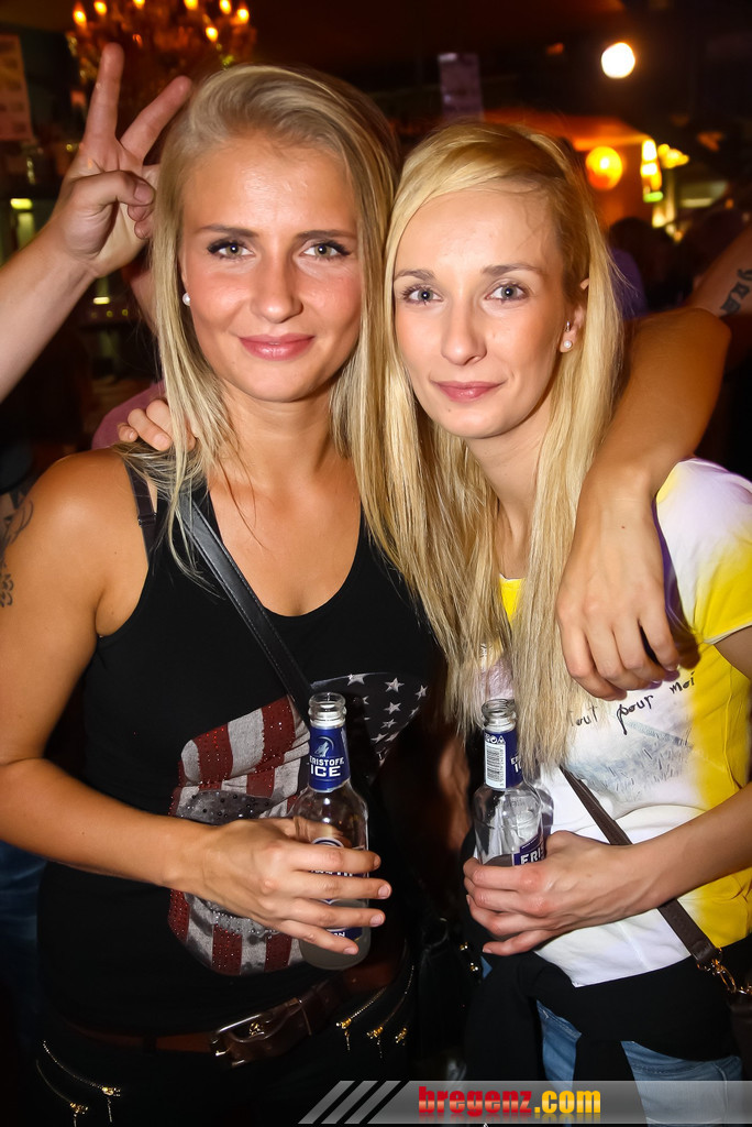 14068930.jpg