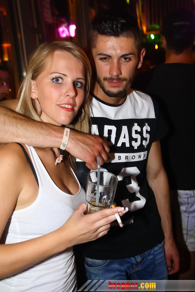 14068926.jpg