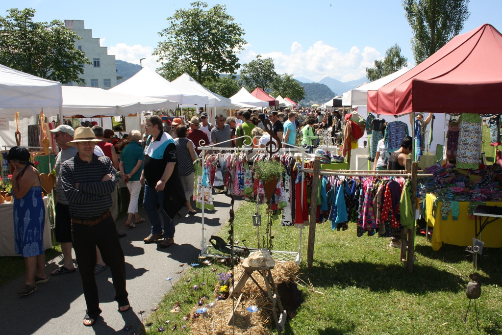 Kunstmarkt am Kaiserstrand 2015 _18_.JPG