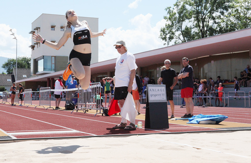 Landesjugendturnfest Lustenau Weitsprung.jpg