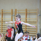 Landesjugendturnfest Lustenau Kunstturnerinnen Balken.jpg