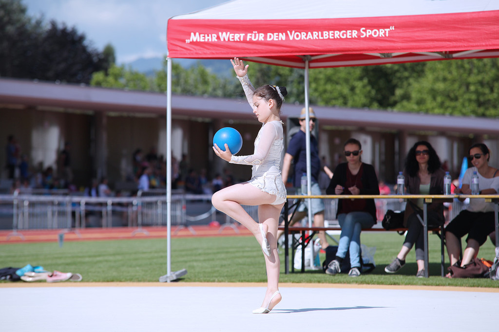 Landesjugendturnfest Lustenau Rhythmische Gymnastin-1.jpg