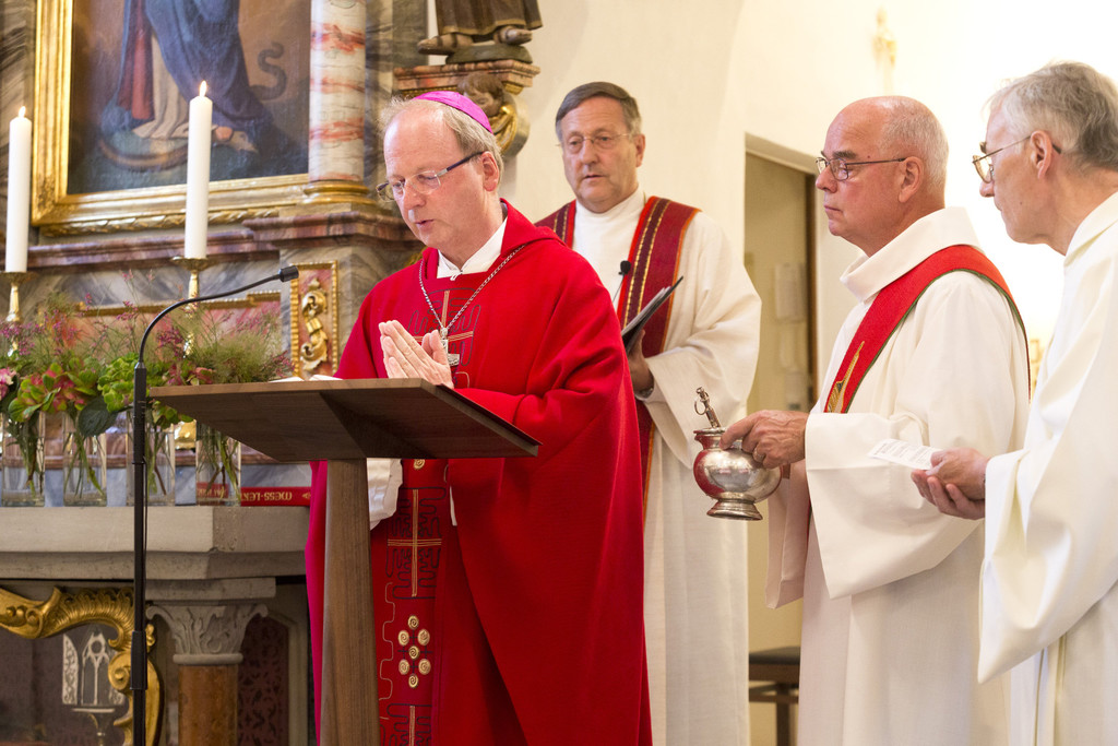 St-Peter-Altarweihe110.JPG