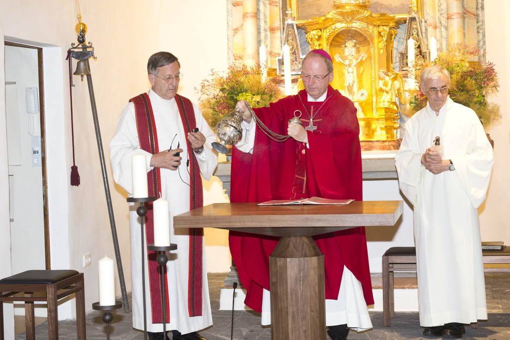 St-Peter-Altarweihe156.JPG