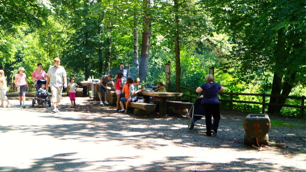 KOE_Wildpark Fruehschoppen 20.jpg