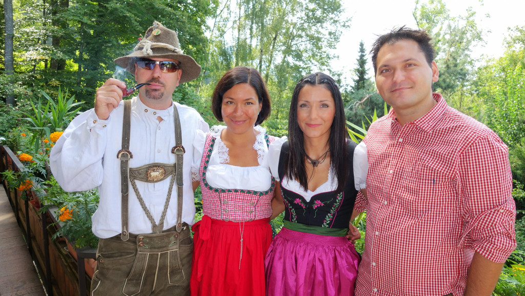 2013_geschwister christoph_mirjam_rebekka_johannes.JPG