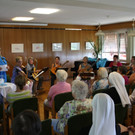 Montagsmalgruppe lud zur Vernissage „Heute bin ich . . .“ ins Jesuheim