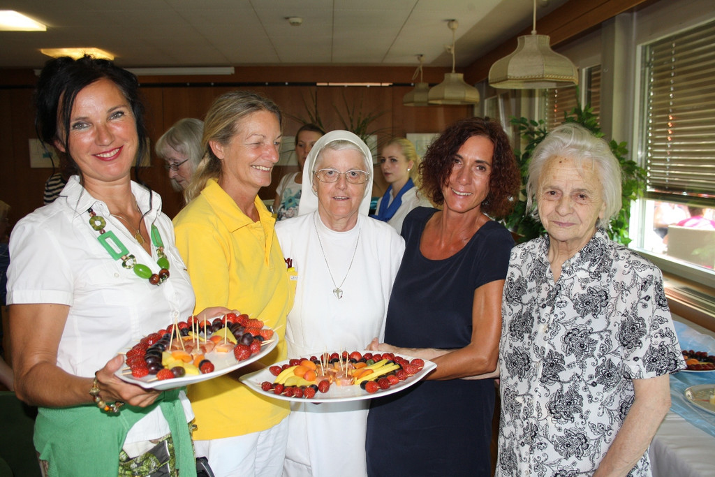 Jesuheim VERNISSAGE Montagsmalgruppe 2015 _28_.JPG