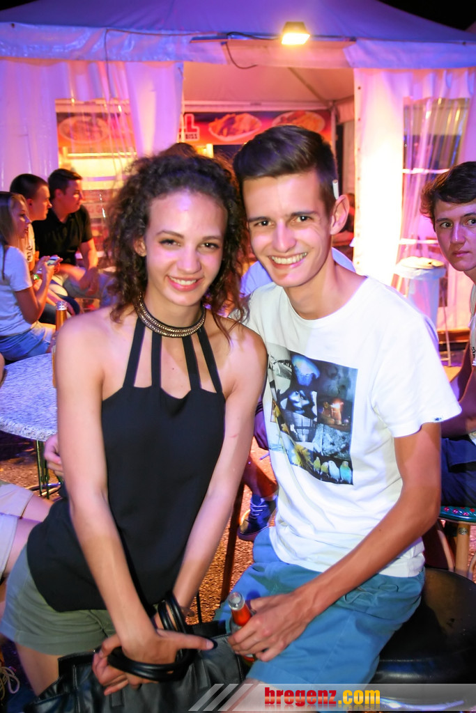 14072888.jpg