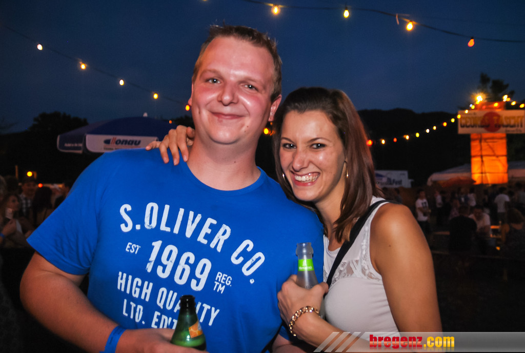 14074014.jpg