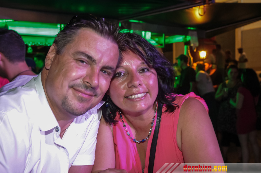14073761.jpg