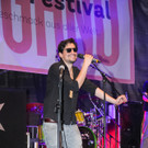 14073672.jpg