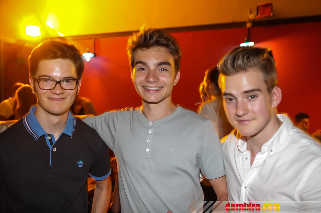 14073531.jpg
