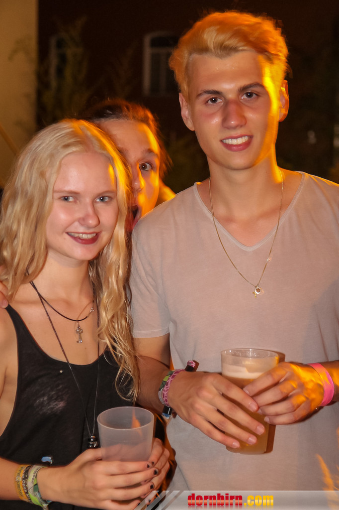 14073526.jpg