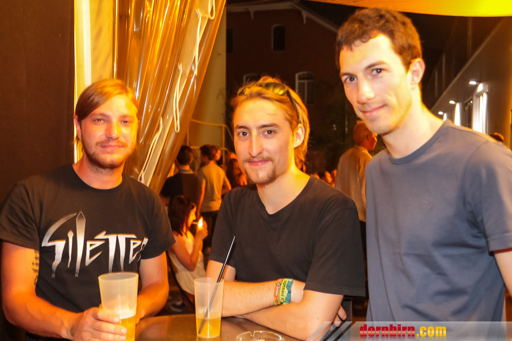 14073524.jpg