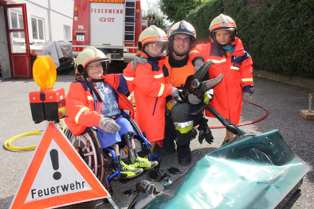 Ferienprogramm FEUERWEHR 06-08-2014 _15_.JPG