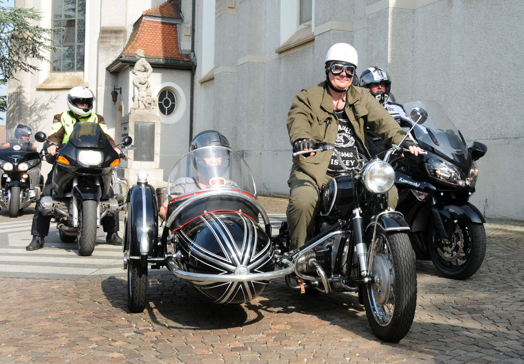 Biker Ho__chst BMW_Beiwagen 184.jpg